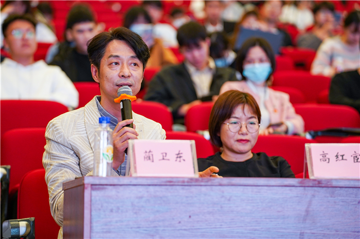 评奖1.jpg